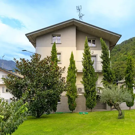 Holiday home Le Caronelle *